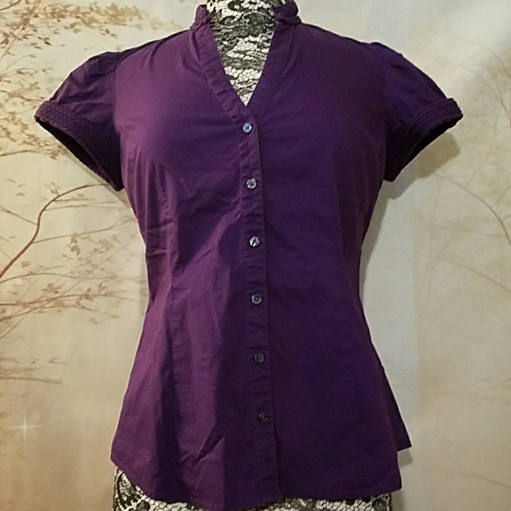 Express Fitted Button Up, Size M - image 1
